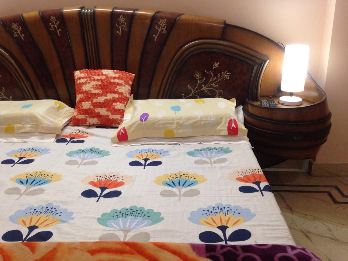 Parkash Bed And Breakfast New Delhi Eksteriør billede